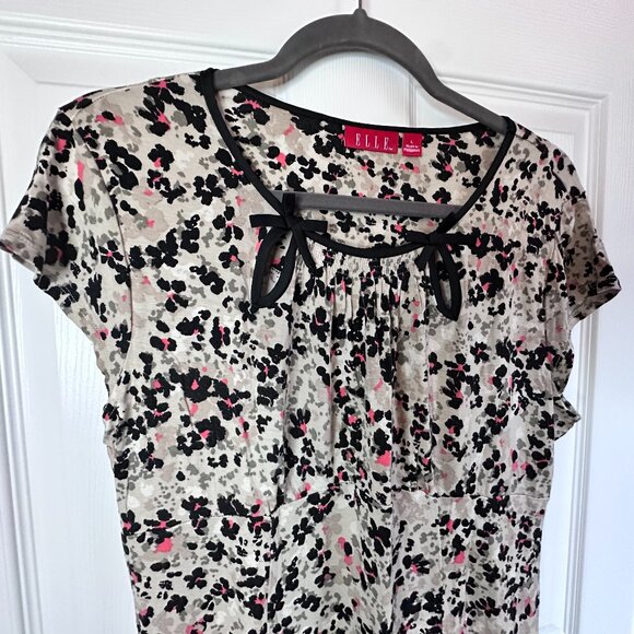 Elle Large Abstract Animal Floral Jersey Knit Cap Sleeve Keyhole Bow Accent Top - Picture 1 of 9